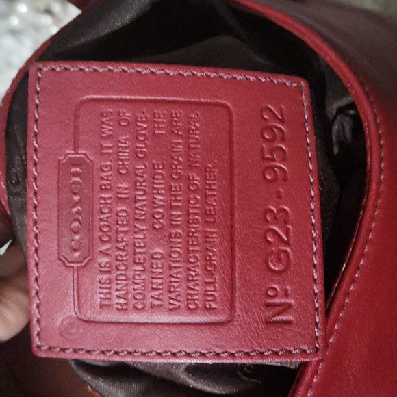 Coach Legacy Flap crossbody messenger handbag in red leather, style number 9592. - Picture 6 of 7